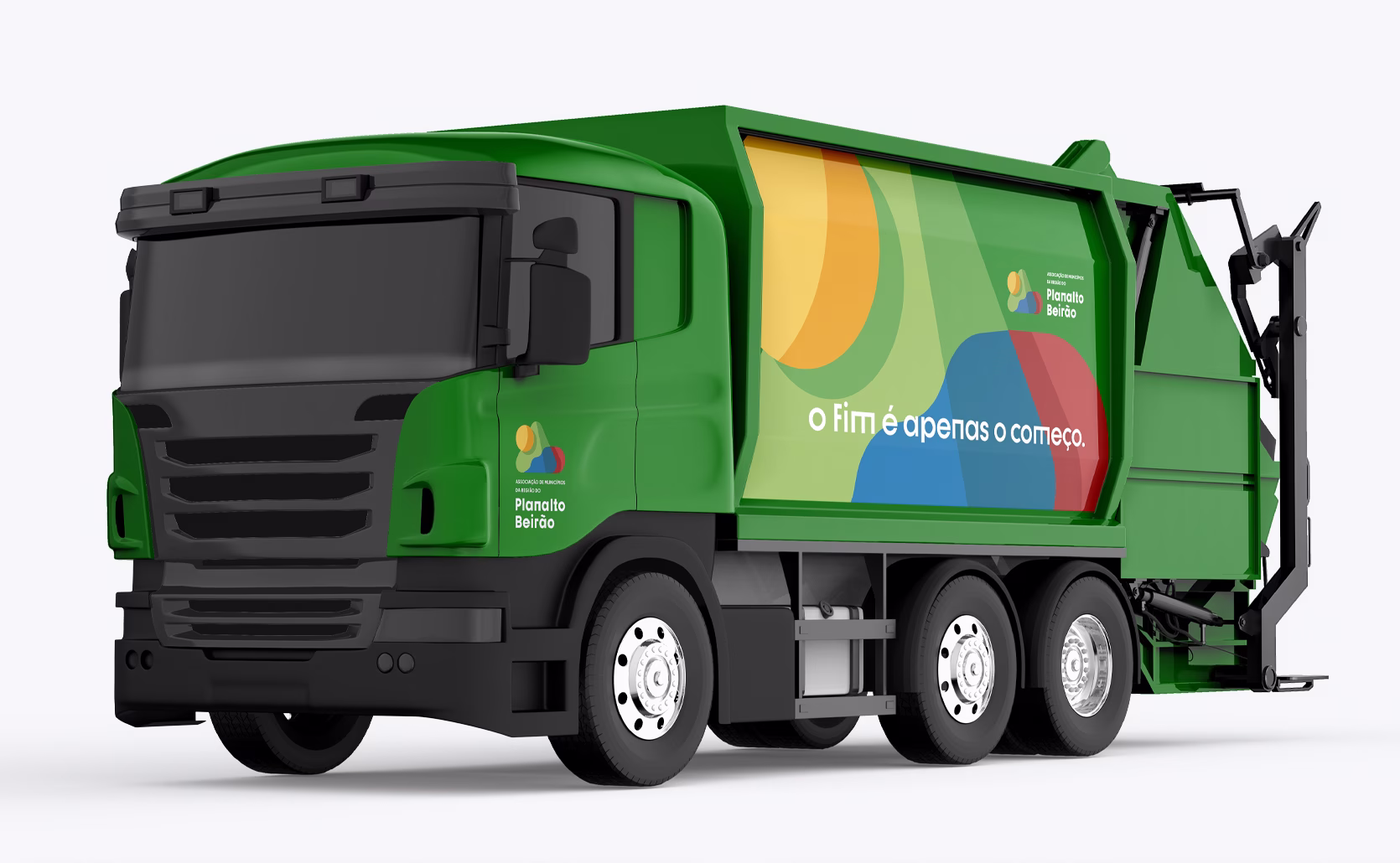 Waste collection truck carrying the Planalto Beirão brand and signature